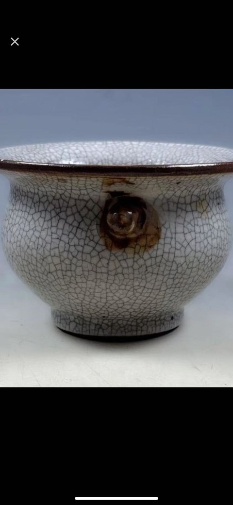 古玩陶瓷哥釉地鐵銹釉雙鋪首圈足香爐真品鑒賞圖