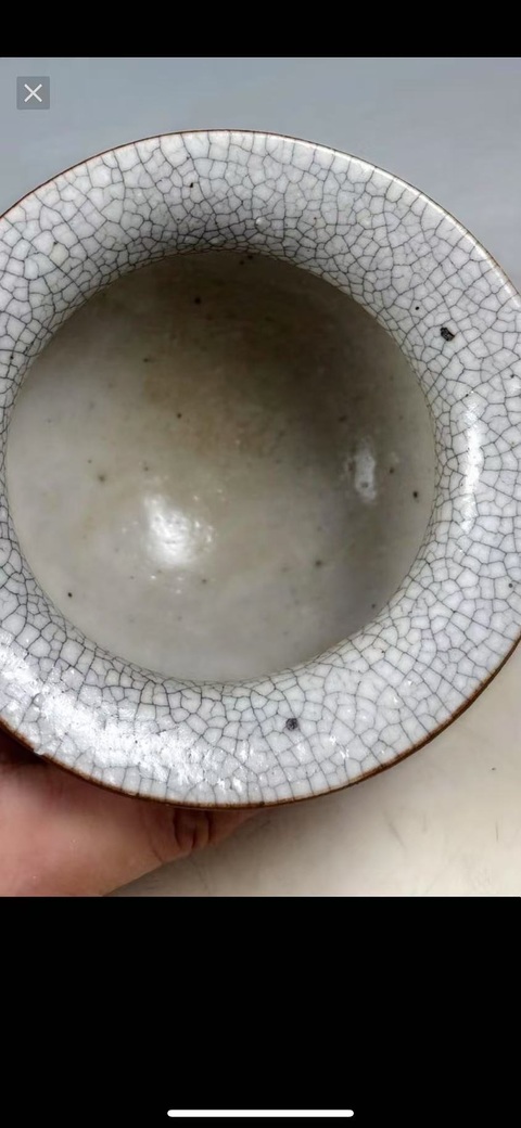 古玩陶瓷哥釉地鐵銹釉雙鋪首圈足香爐真品鑒賞圖