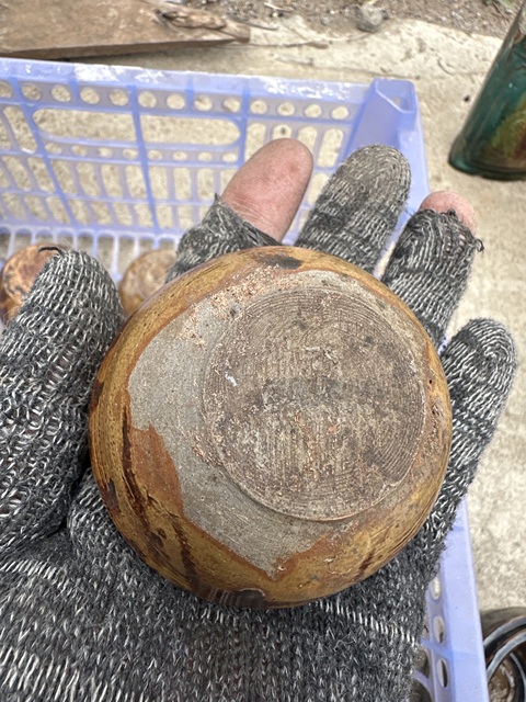 古玩陶瓷醬釉杯真品鑒賞圖