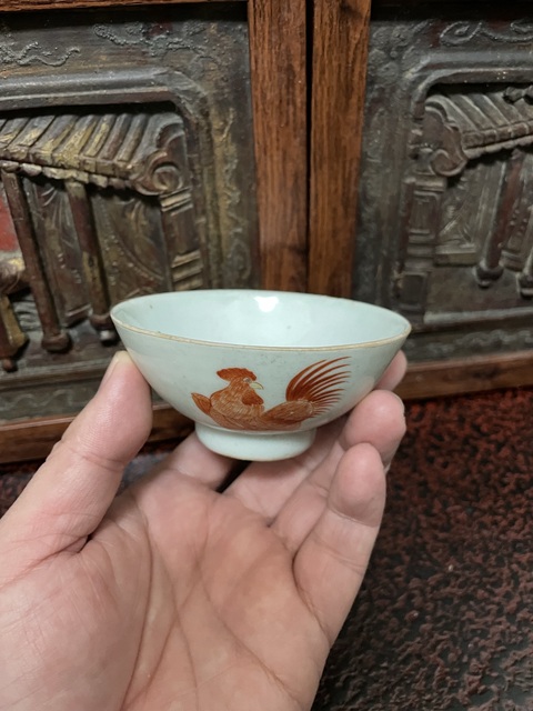 古玩陶瓷大雞圖礬紅杯真品鑒賞圖