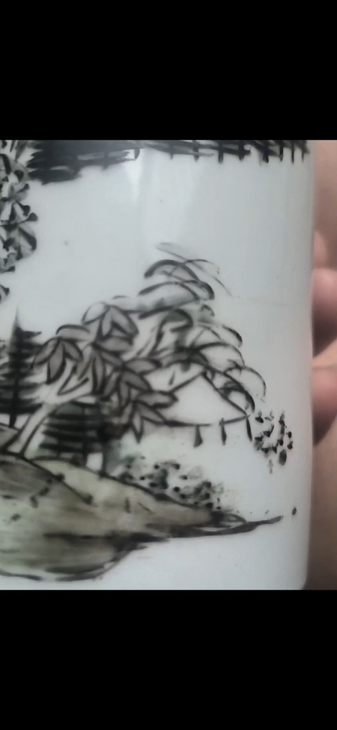 古玩陶瓷山水紋墨彩筆筒真品鑒賞圖