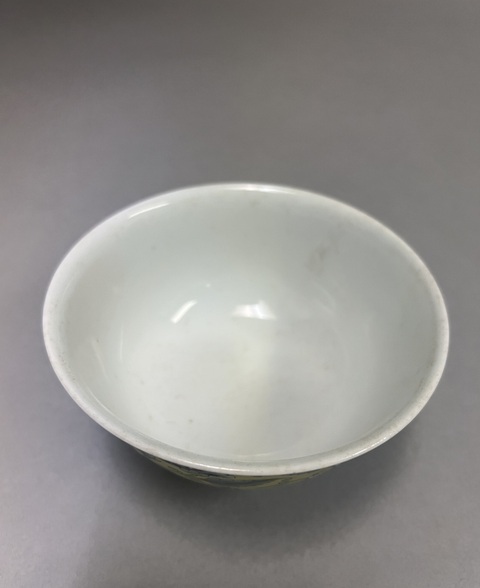 古玩陶瓷需上手，清道光風格，黃地洋彩碗真品鑒賞圖