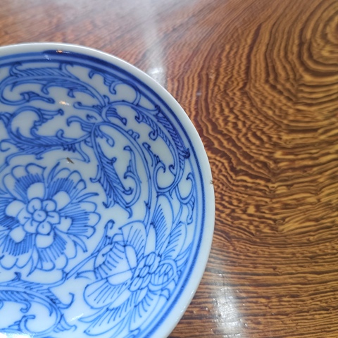 古玩陶瓷清嘉慶花卉青花盤拍賣,當(dāng)前價(jià)格550元