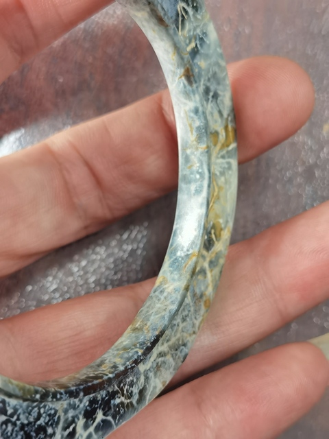 古玩玉器地方玉雕“凸唇環”真品鑒賞圖