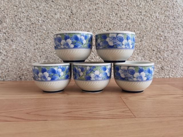 古玩陶瓷青花加彩杯拍賣,當前價格220元