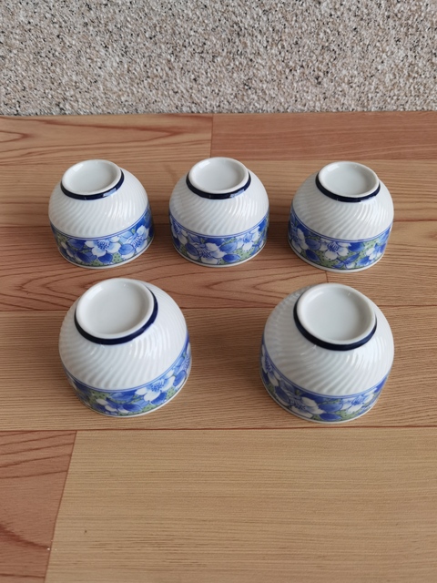 古玩陶瓷青花加彩杯拍賣,當前價格220元