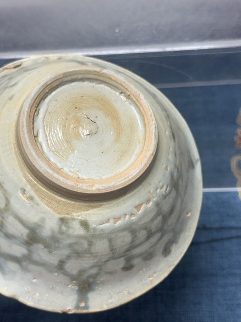 古玩陶瓷明末清初.花卉紋青花碗拍賣，當(dāng)前價(jià)格298元