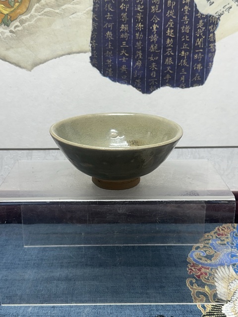 古玩陶瓷宋代龍泉青釉大碗拍賣,當前價格1868元