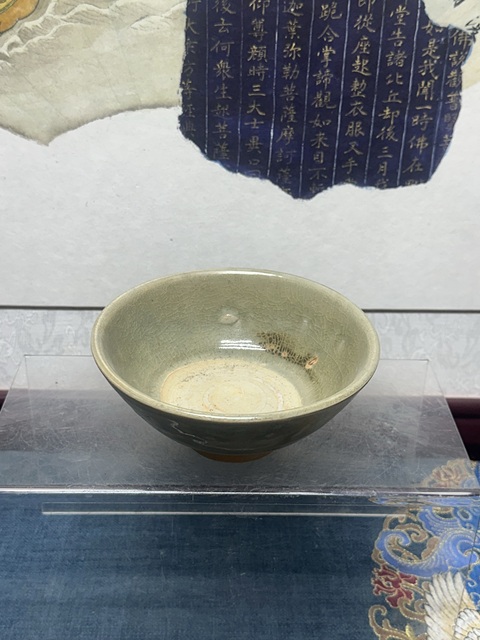 古玩陶瓷宋代龍泉青釉大碗拍賣,當前價格1868元