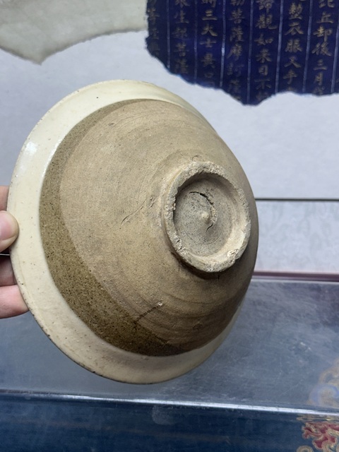 古玩陶瓷磁州窯白釉碗真品鑒賞圖