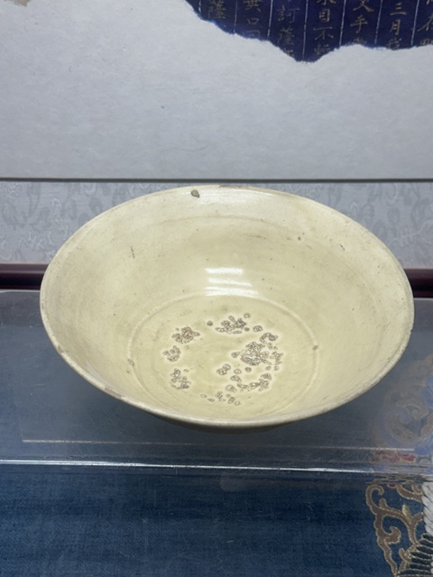 古玩陶瓷磁州窯白釉碗真品鑒賞圖