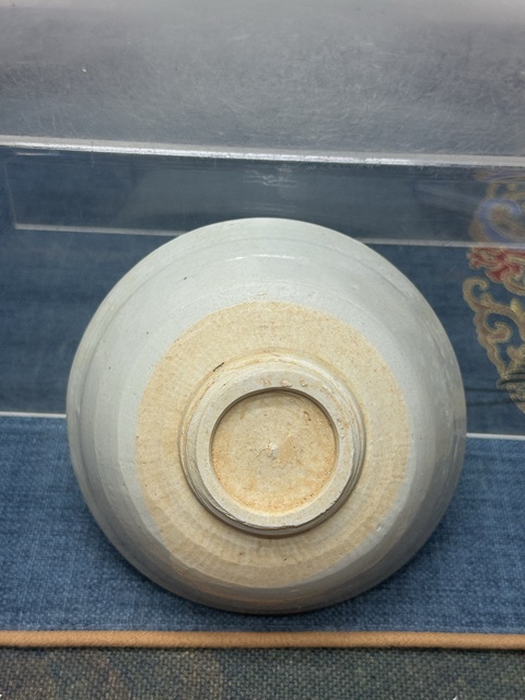 古玩陶瓷元代白釉影青碗拍賣，當(dāng)前價(jià)格189元