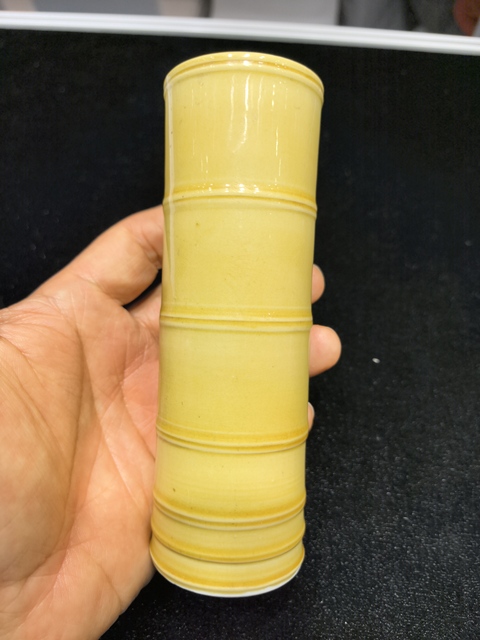 古玩陶瓷黃釉竹節(jié)型香筒真品鑒賞圖