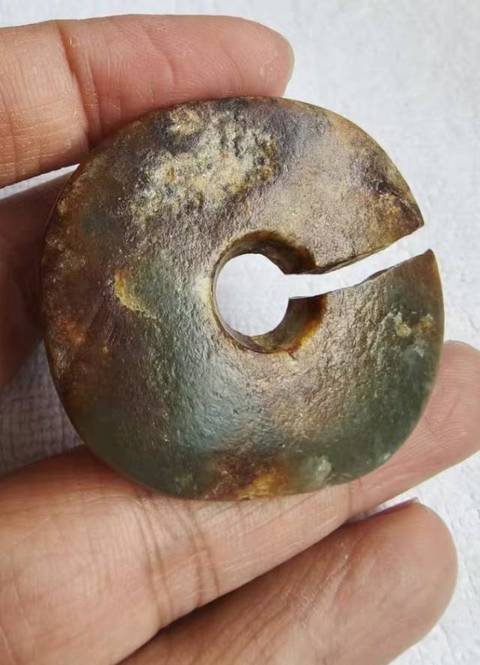 古玩玉器和田玉雕“素紋玦”真品鑒賞圖