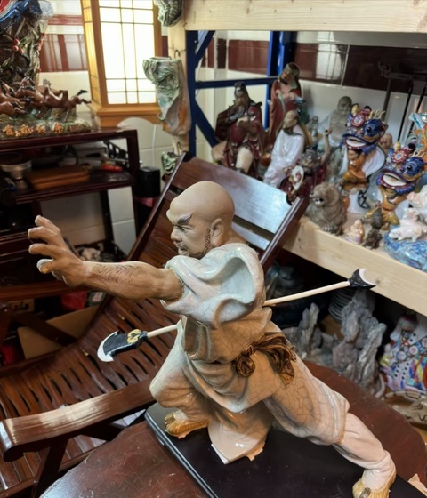 古玩陶瓷石灣窯人物造像真品鑒賞圖