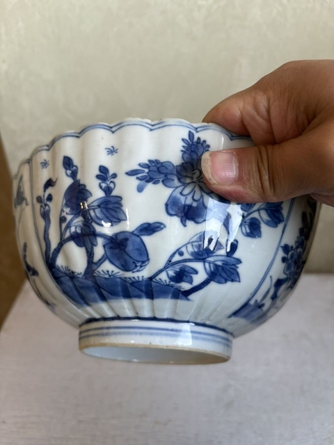 古玩陶瓷花卉紋青花碗真品鑒賞圖