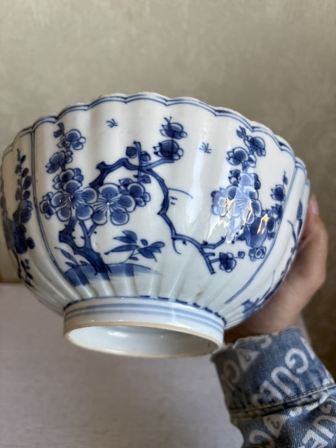 古玩陶瓷花卉紋青花碗真品鑒賞圖