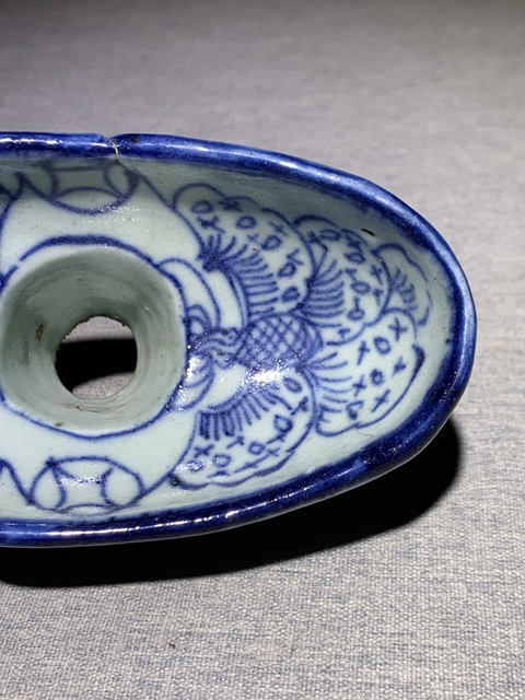 古玩陶瓷青花花蝶紋水器真品鑒賞圖