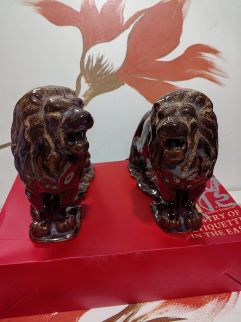 古玩陶瓷獅子塑像一對拍賣,當前價格180元