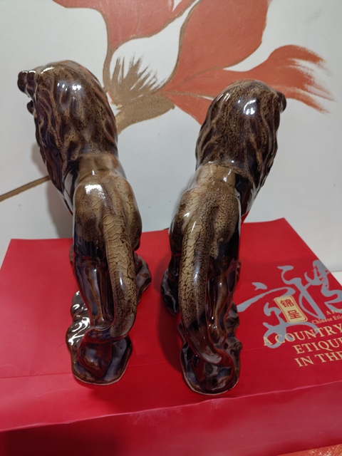 古玩陶瓷獅子塑像一對拍賣,當前價格180元