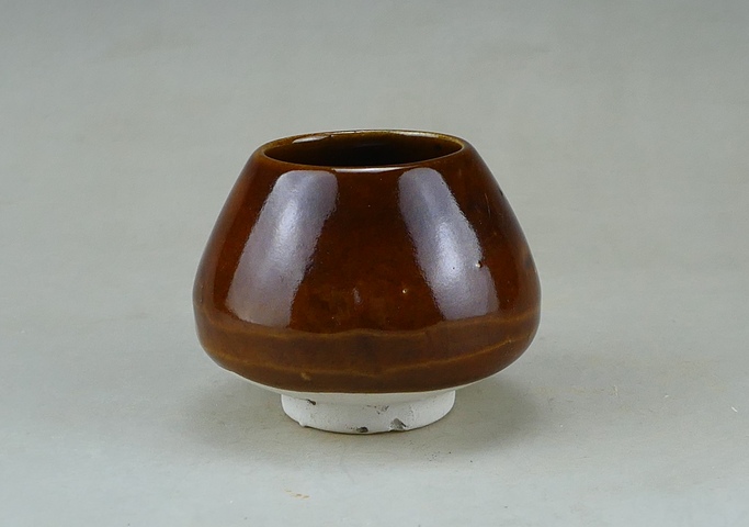 古玩陶瓷紫金釉雞心罐真品鑒賞圖