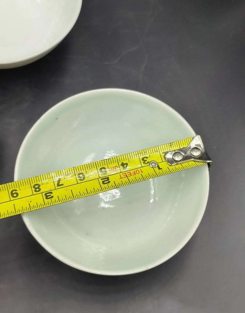 古玩陶瓷白釉描金茶碗真品鑒賞圖
