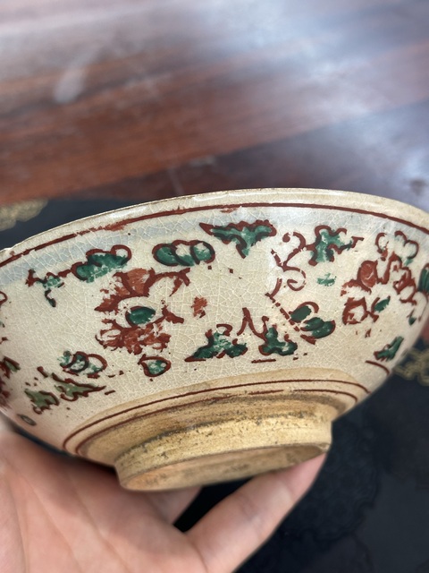 古玩陶瓷明晚期 漳州窯紅綠彩花卉紋碗拍賣,當前價格1500元