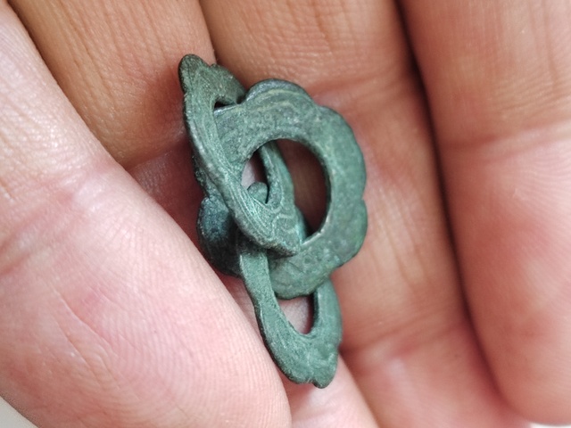 古玩銅器創(chuàng)匯銅三環(huán)拍賣，當(dāng)前價格198元