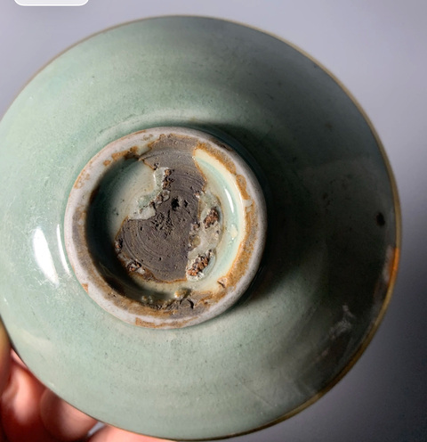 古玩陶瓷北宋·河濱遺范款龍泉青瓷茶碗鑲金邊拍賣,當前價格50000元