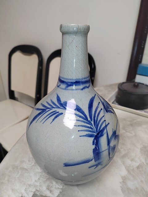 古玩陶瓷青花瓶拍賣,當(dāng)前價格200元