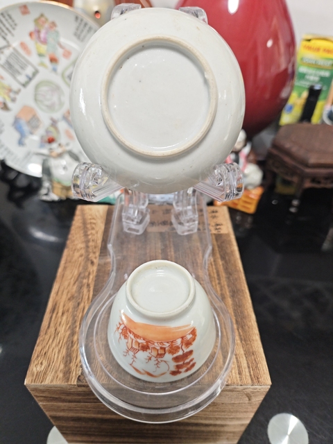 古玩陶瓷清中期礬紅彩牛眼杯碟拍賣,當前價格988元