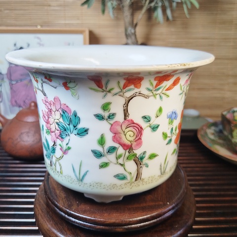 古玩陶瓷粉彩花卉紋花盆拍賣，當(dāng)前價(jià)格6500元