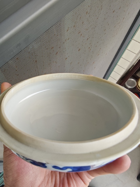 古玩陶瓷康熙·青花纏枝花卉紋蓋缸真品鑒賞圖