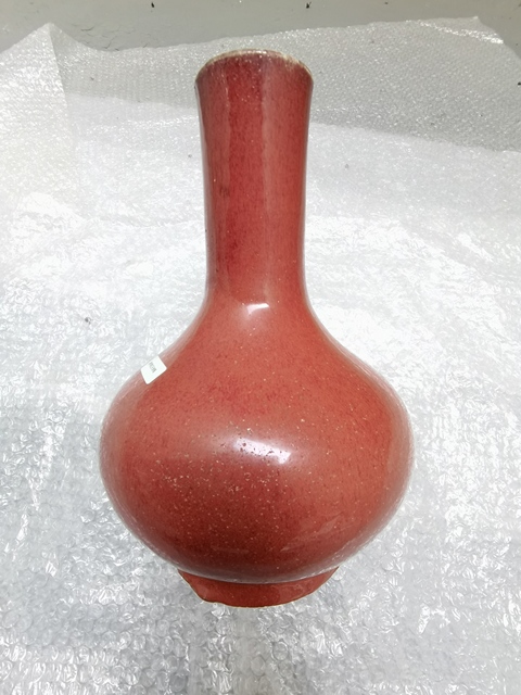古玩陶瓷紅釉瓶真品鑒賞圖