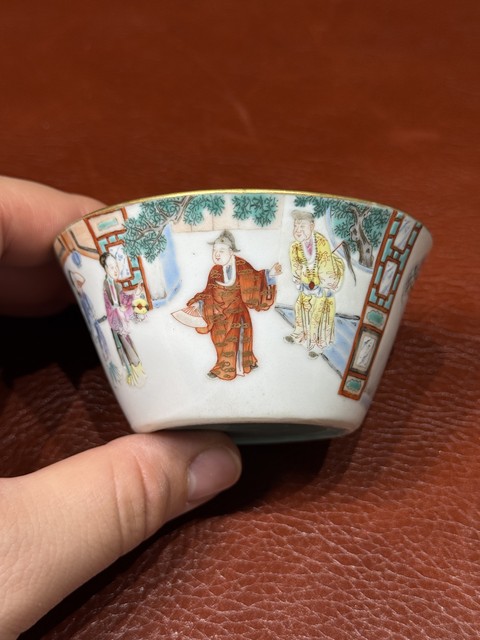 古玩陶瓷清中期 粉彩人物紋馬蹄杯真品鑒賞圖
