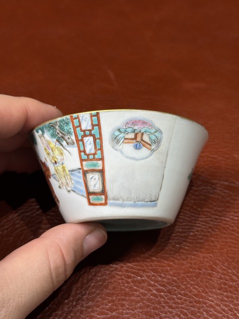 古玩陶瓷清中期 粉彩人物紋馬蹄杯真品鑒賞圖