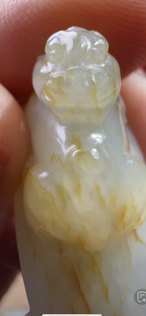 古玩玉器和田玉雕“瑞獸”手牌真品鑒賞圖