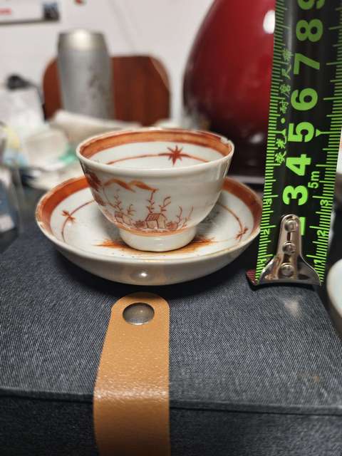 古玩陶瓷清中期礬紅彩牛眼杯碟拍賣,當前價格988元