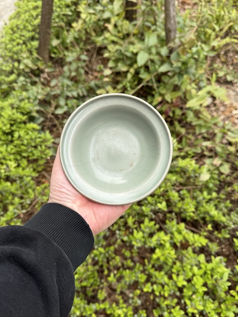 古玩陶瓷龍泉青瓷折沿洗拍賣(mài),當(dāng)前價(jià)格5000元