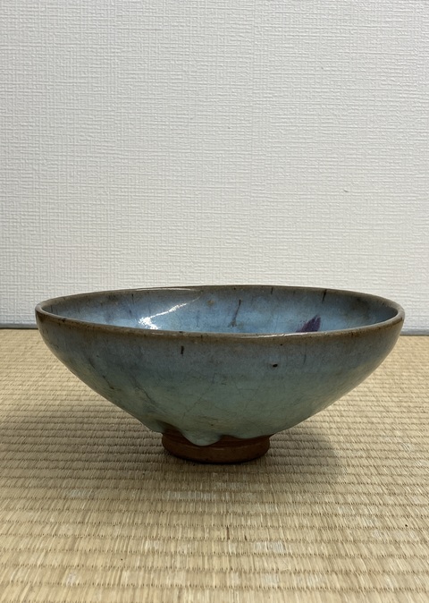 域鉴古玩】天蓝釉紫红斑钧窑碗拍卖价格/图片/值多少钱