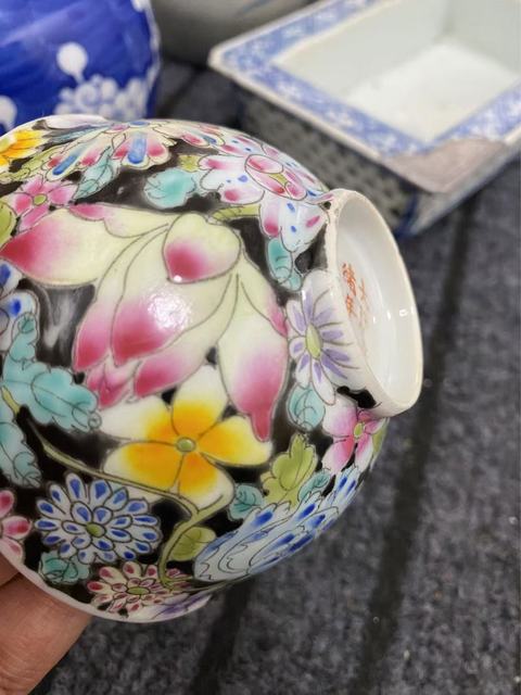 古玩陶瓷民國百花茶碗真品鑒賞圖