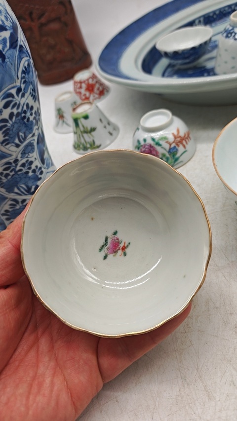 古玩陶瓷同治本朝花口細(xì)路粉彩茶圓拍賣,當(dāng)前價(jià)格3650元