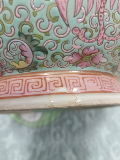 古玩陶瓷精美粉彩夔鳳紋八方貢碗拍賣,當(dāng)前價(jià)格2800元