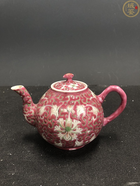 古玩陶瓷胭脂紅地粉彩花卉紋執壺拍賣，當前價格1800元