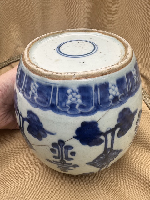 古玩陶瓷清代康熙翠毛藍花間壽字紋青花罐拍賣，當前價格888元