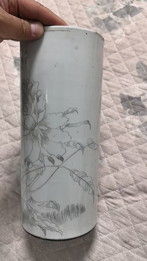 古玩陶瓷清晚期 刻瓷帽筒拍賣，當前價格2180元