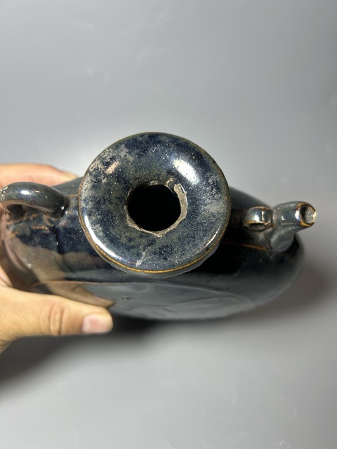 古玩陶瓷清代·黑釉印蕉葉紋壺拍賣，當前價格3000元