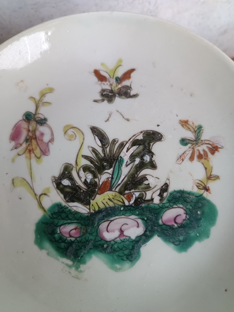 古玩陶瓷民國?粉彩蝶戀花盤拍賣，當前價格36元