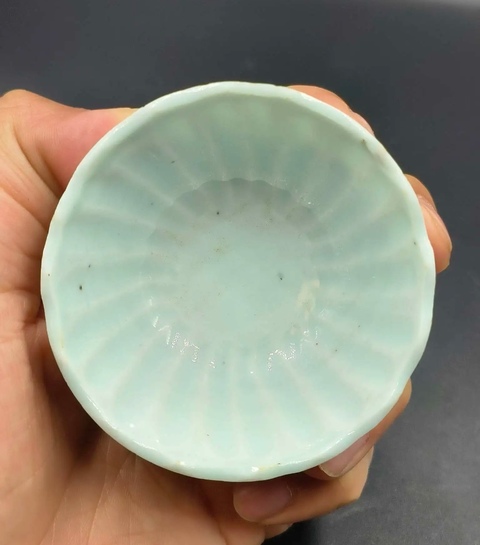古玩陶瓷清中晚期白釉花口杯拍賣,當前價格950元
