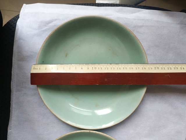 古玩陶瓷清中期豆青釉盤拍賣,當前價格38元